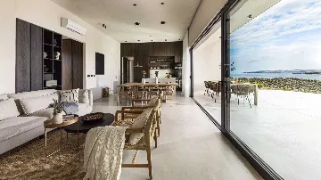 Contemporary Villa Retreat with Pool in Povljana