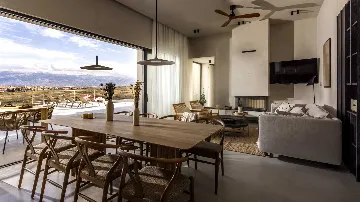 Contemporary Villa Retreat with Pool in Povljana