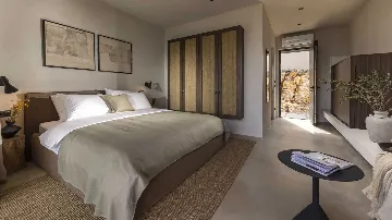 Contemporary Villa Retreat with Pool in Povljana