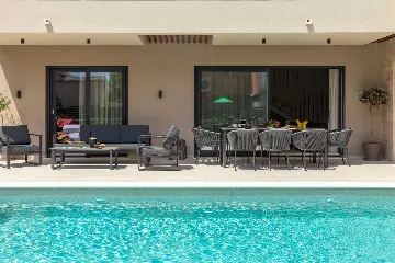 Contemporary Villa with Pool in Kaštel Stari