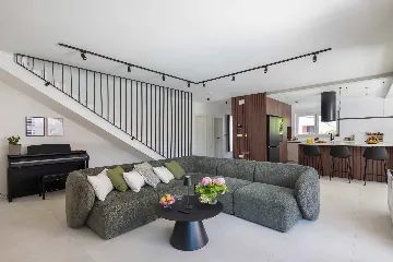 Contemporary Villa with Pool in Kaštel Stari