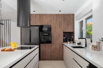 Contemporary Villa with Pool in Kaštel Stari