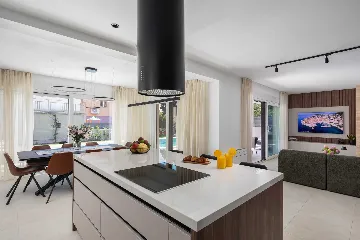 Contemporary Villa with Pool in Kaštel Stari