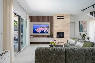 Contemporary Villa with Pool in Kaštel Stari