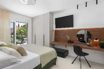 Contemporary Villa with Pool in Kaštel Stari