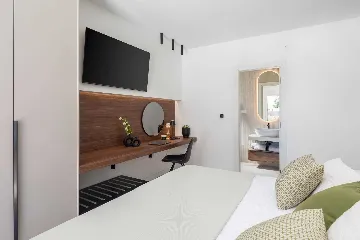 Contemporary Villa with Pool in Kaštel Stari