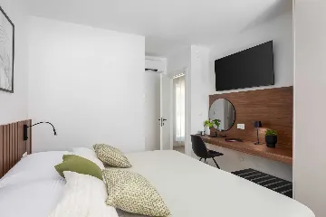 Contemporary Villa with Pool in Kaštel Stari