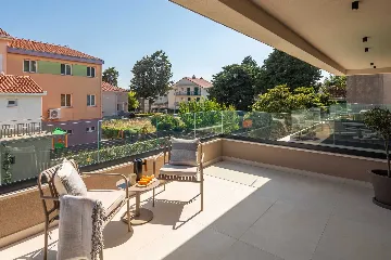 Contemporary Villa with Pool in Kaštel Stari