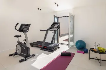 Contemporary Villa with Pool in Kaštel Stari