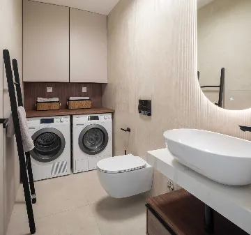 Contemporary Villa with Pool in Kaštel Stari