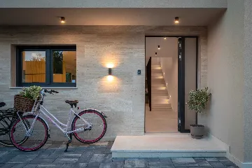 Contemporary Villa with Pool in Kaštel Stari