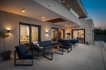 Contemporary Villa with Pool in Kaštel Stari