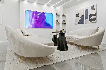 Modern Six-Bedroom Villa with Pool in Makarska