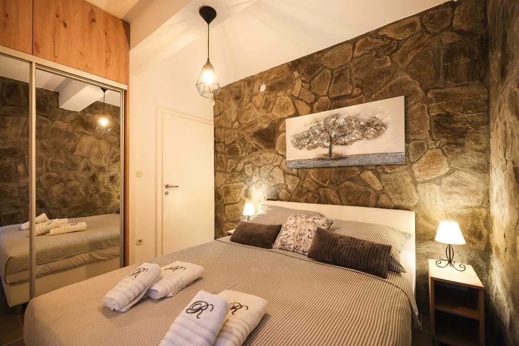 Modern Family Villa with Pool in Nin
