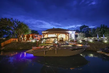 Modern Family Villa with Pool in Nin