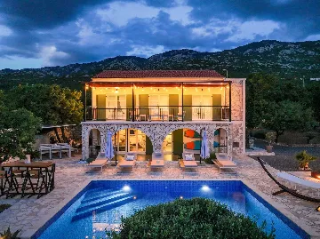 Modern Family Villa with Pool in Senj