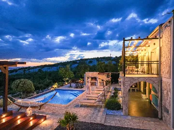 Modern Family Villa with Pool in Senj