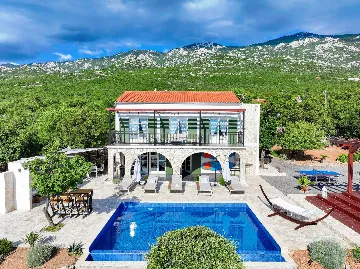 Modern Family Villa with Pool in Senj