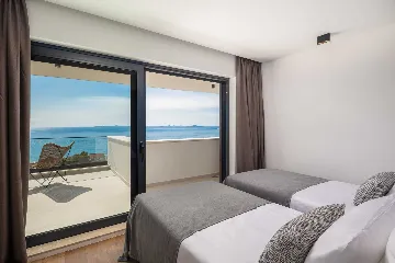 Modern Family Villa with Pool near Primošten