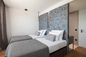 Modern Family Villa with Pool near Primošten