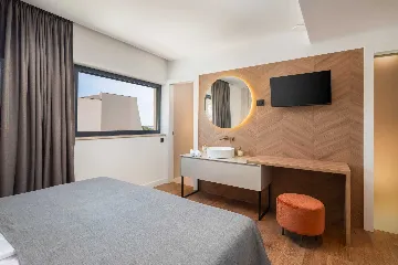 Modern Family Villa with Pool near Primošten