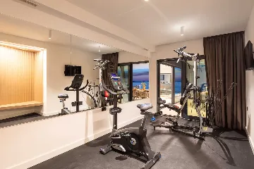 Modern Family Villa with Pool near Primošten