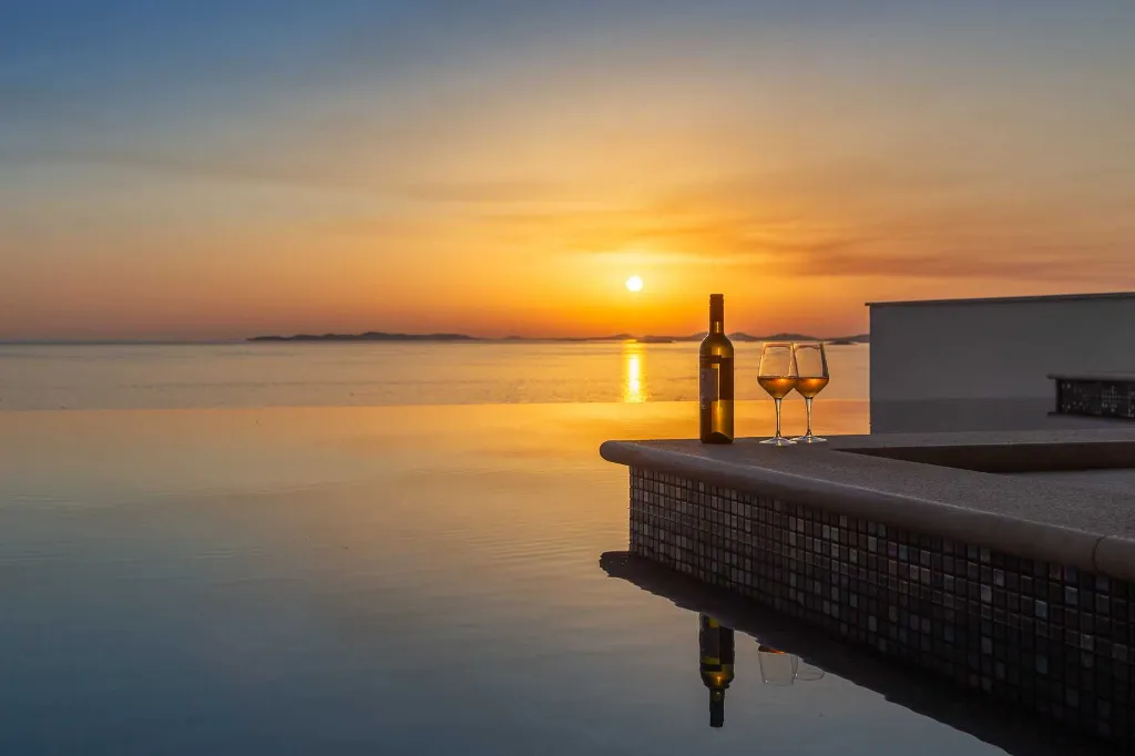 Modern Family Villa with Pool near Primošten