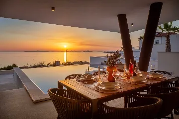 Modern Family Villa with Pool near Primošten