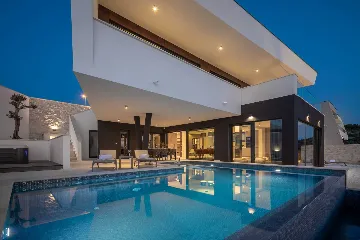 Modern Family Villa with Pool near Primošten