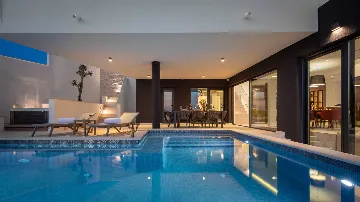Modern Family Villa with Pool near Primošten