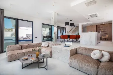 Modern Family Villa with Pool near Primošten