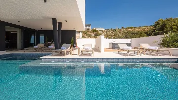 Modern Sea View Villa with Pool in Primošten