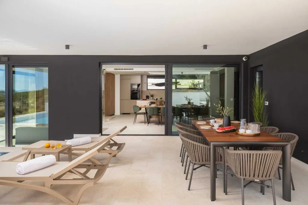 Modern Sea View Villa with Pool in Primošten