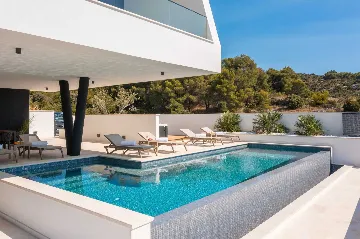 Modern Sea View Villa with Pool in Primošten