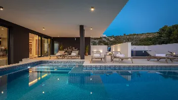 Modern Sea View Villa with Pool in Primošten