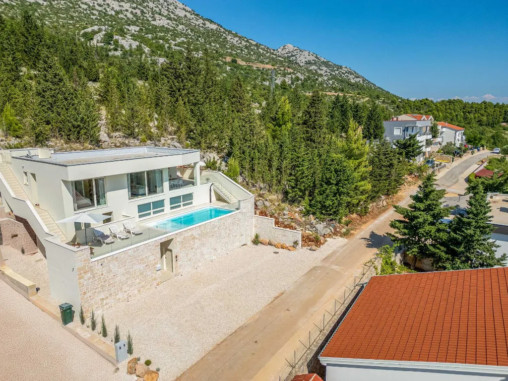 Modern Villa with Pool and Sauna in Starigrad-Paklenica
