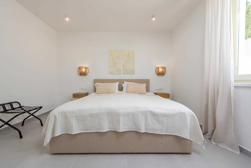 Modern Villa with Pool and Sauna in Starigrad-Paklenica