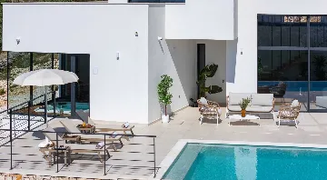 Modern Villa Retreat with Pool in Rogoznica