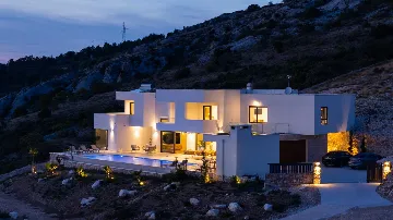 Modern Villa Retreat with Pool in Rogoznica