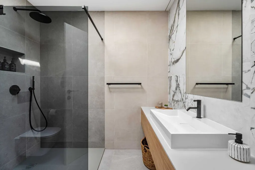 Modern Villa Retreat with Pool in Rogoznica