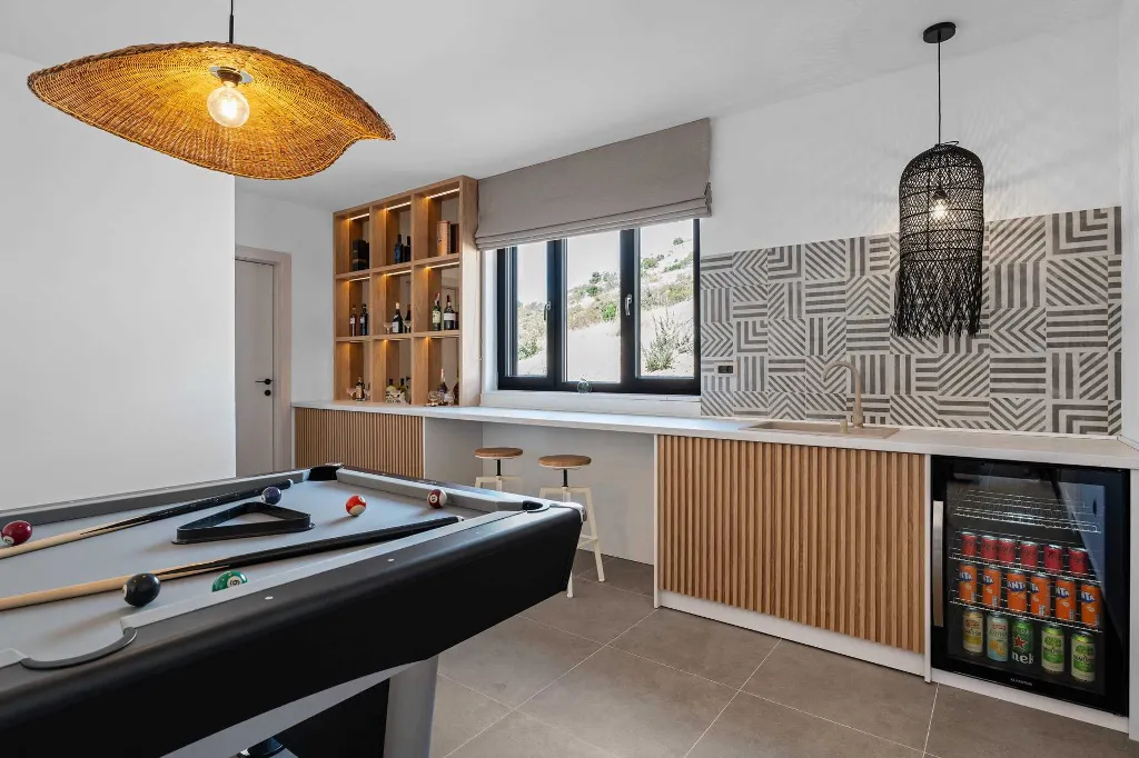 Modern Villa Retreat with Pool in Rogoznica
