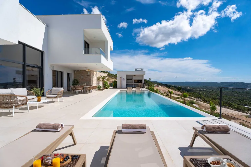 Modern Villa Retreat with Pool in Rogoznica