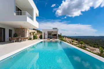 Modern Villa Retreat with Pool in Rogoznica