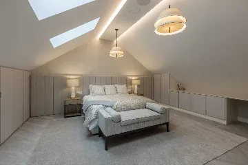 Modern Seaside Villa with Pool in Sutivan