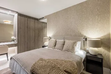 Modern Seaside Villa with Pool in Sutivan