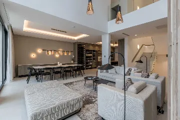 Modern Seaside Villa with Pool in Sutivan