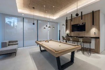 Modern Seaside Villa with Pool in Sutivan