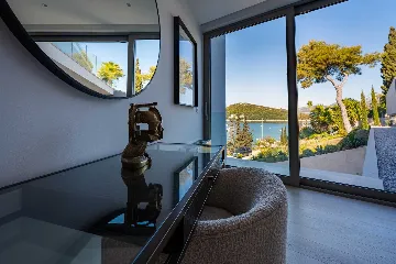Beachfront Villa with Infinity Pool in Korčula