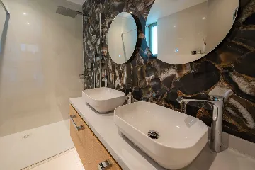 Beachfront Villa with Infinity Pool in Korčula