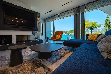 Beachfront Villa with Infinity Pool in Korčula